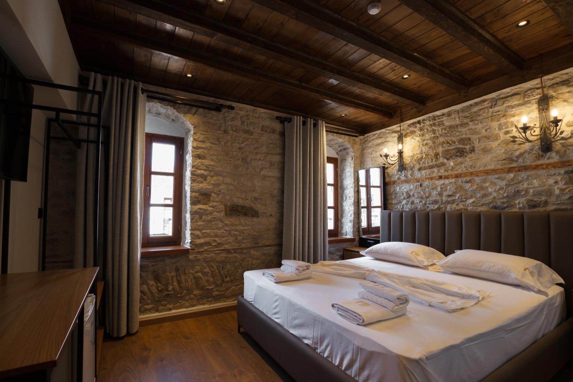 Furra Hotel Gjirokastër Exterior foto