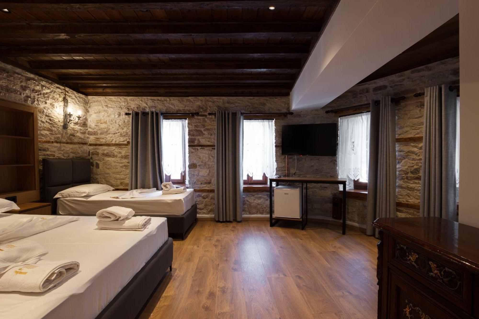 Furra Hotel Gjirokastër Exterior foto